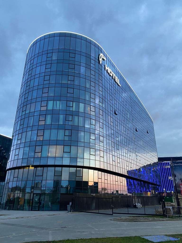 Van Der Valk Hotel Gent Экстерьер фото