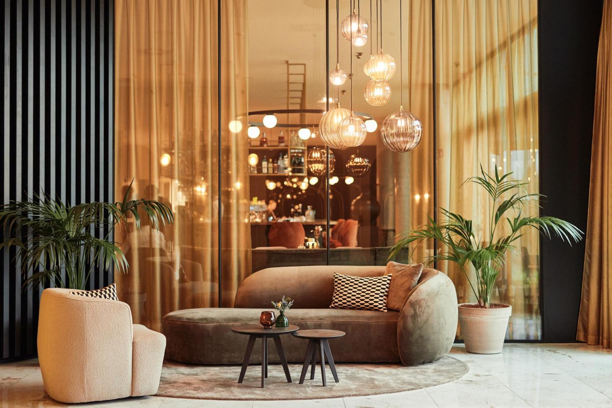 Van Der Valk Hotel Gent Экстерьер фото